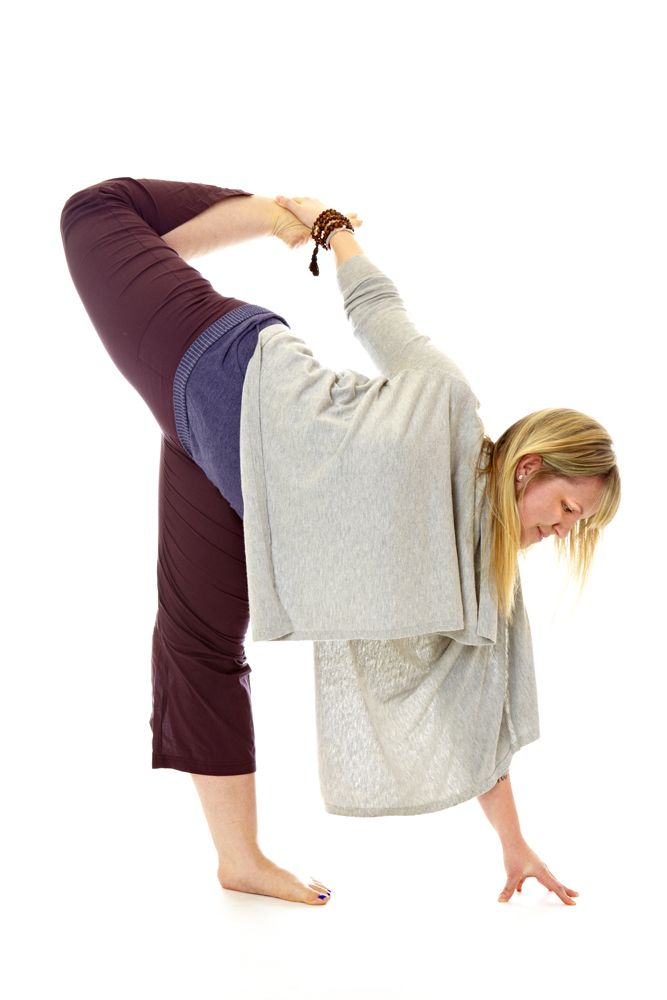 Half Moon Pose with bind