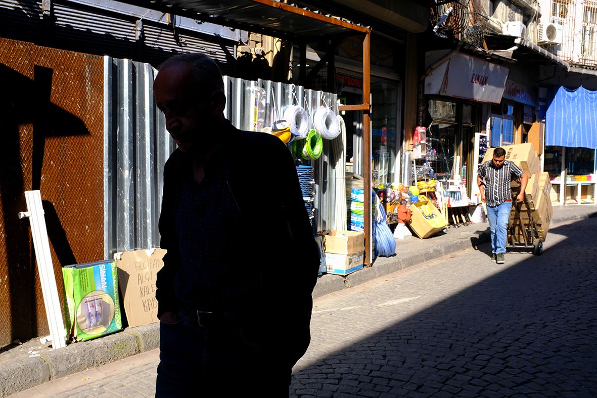 Shadow Play DSCF0916.jpg