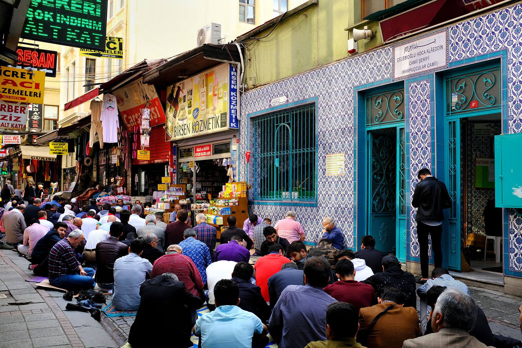 Friday Prayer DSCF1832.jpg
