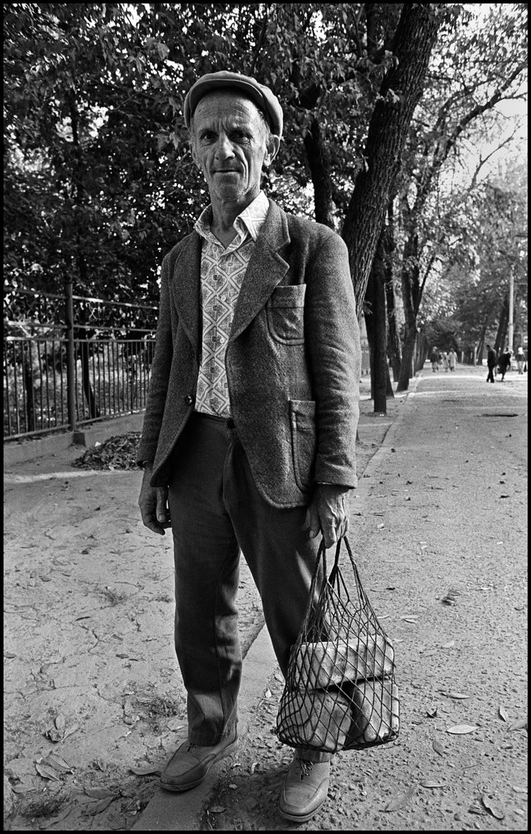 1three_loafs_of_bread_dushanbe__1992_f101_p_23_