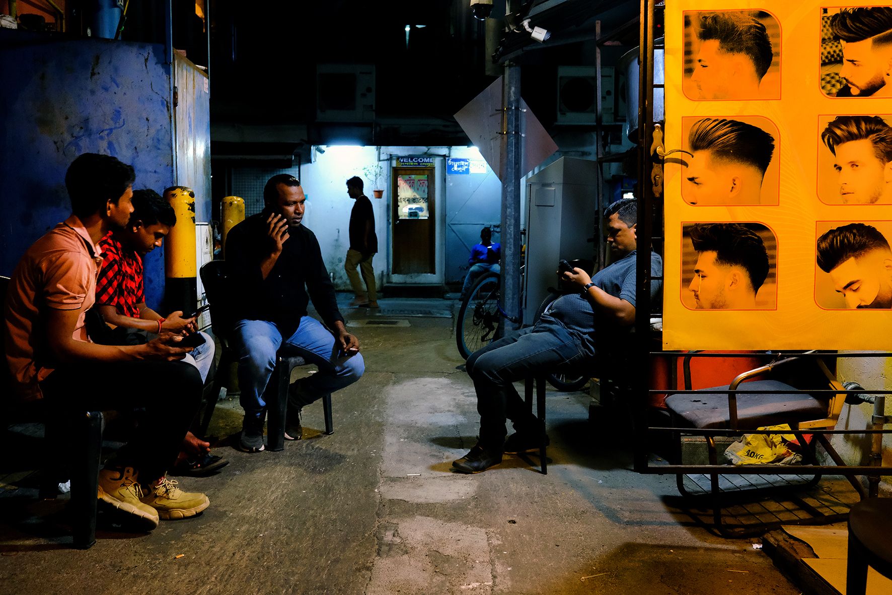 Waiting for a Haircut DSCF5150.jpg