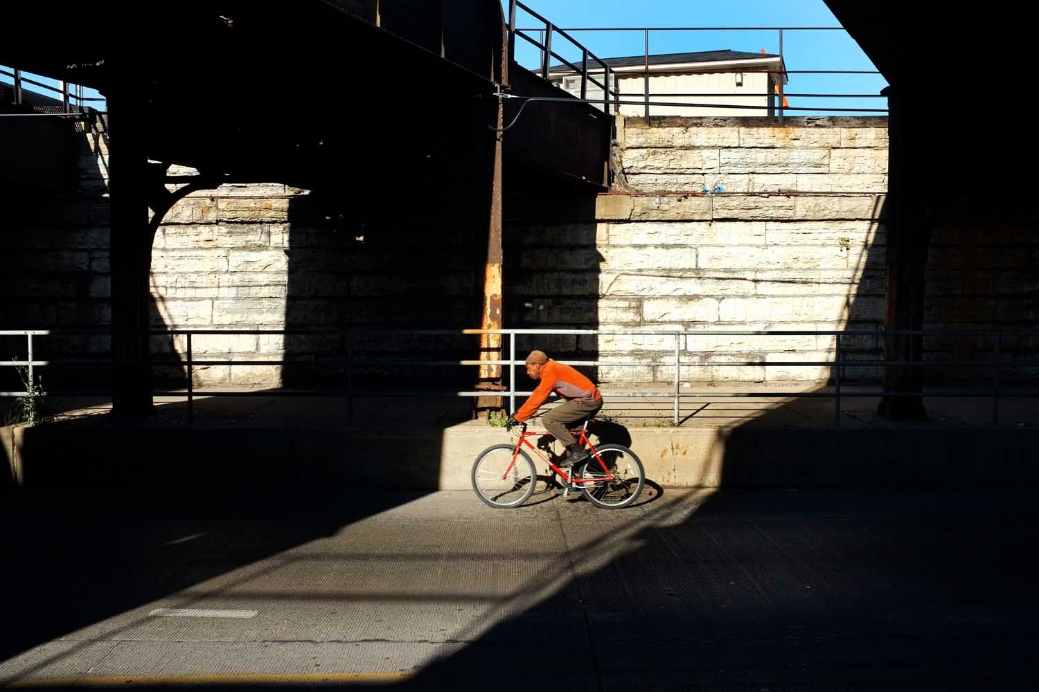 1biking_on_pulaski_dscf2230