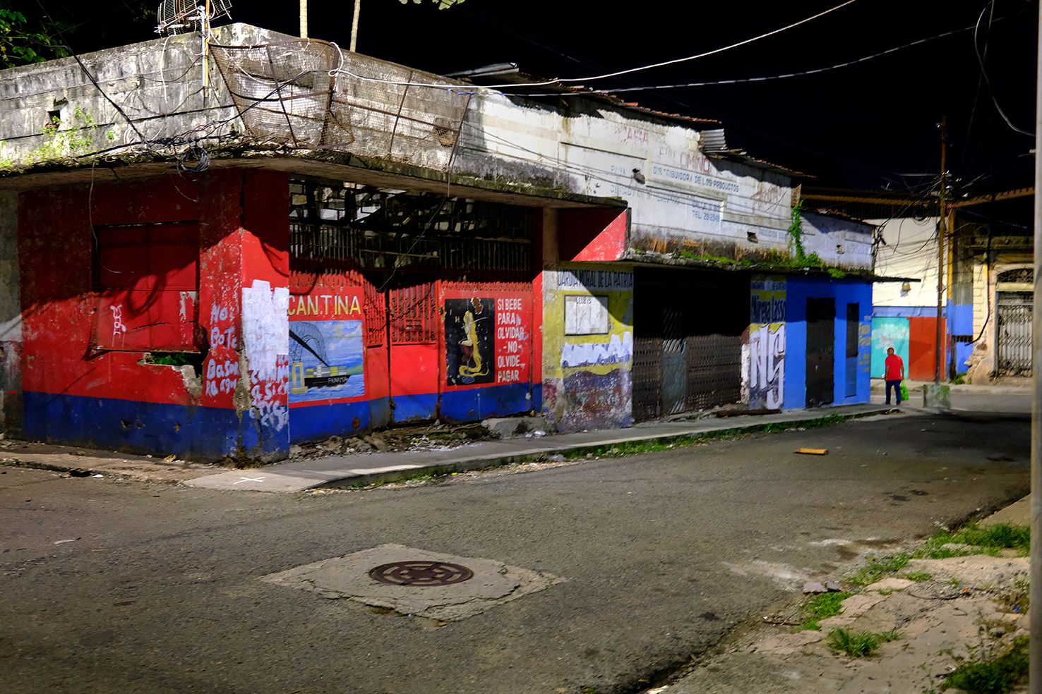 The Red Shirt DSCF1576.jpg