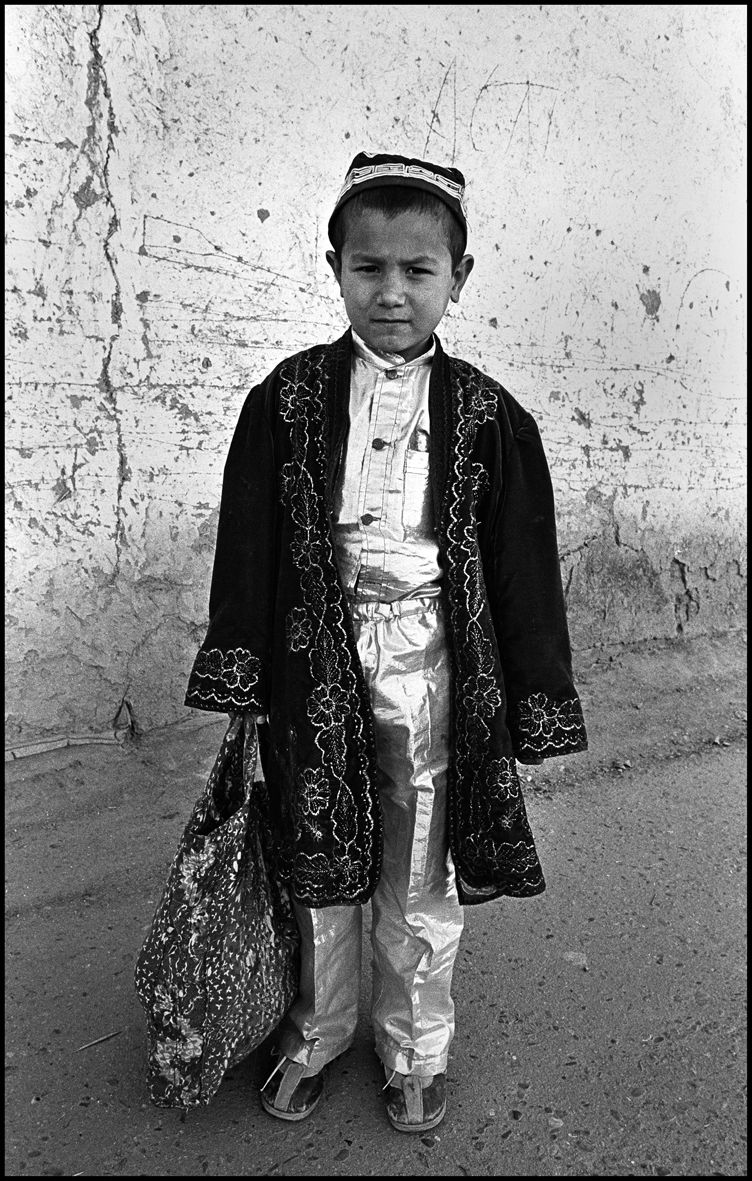 1dressed_up_boy_karshi_1992_f118_p4a