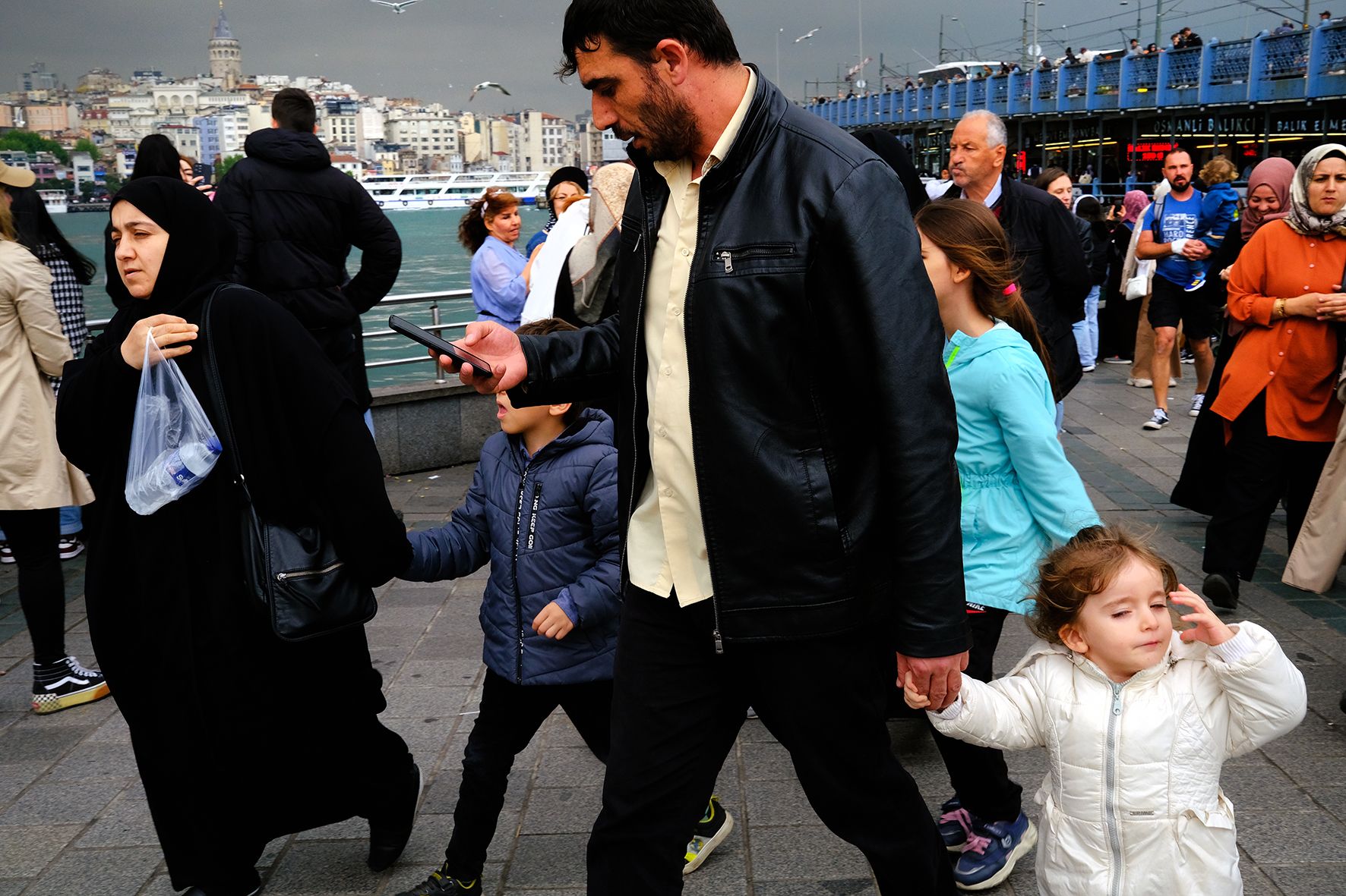 My Dad and his Phone DSCF9560.jpg