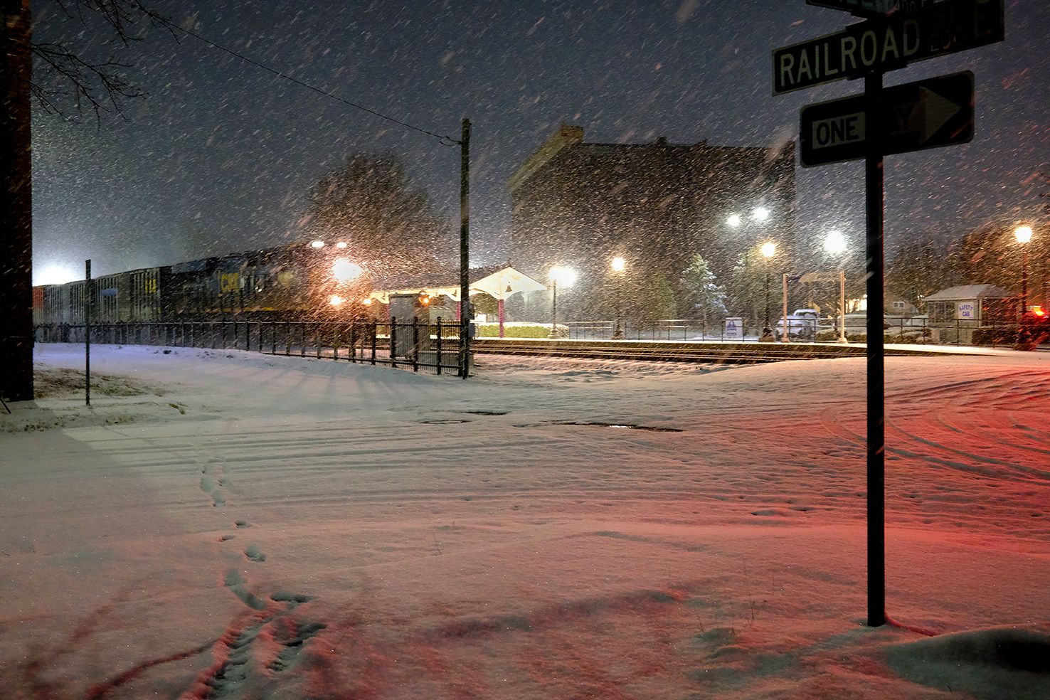 Midnight Train  DSCF5031.jpg