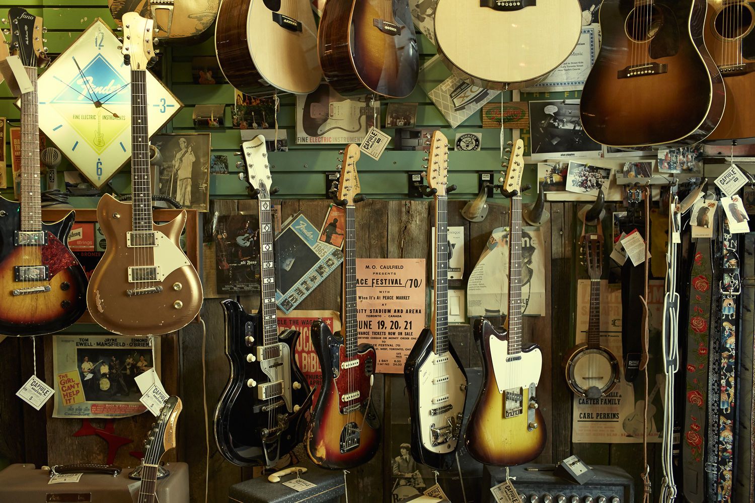 Wayward Arts - 921 Queen Street West