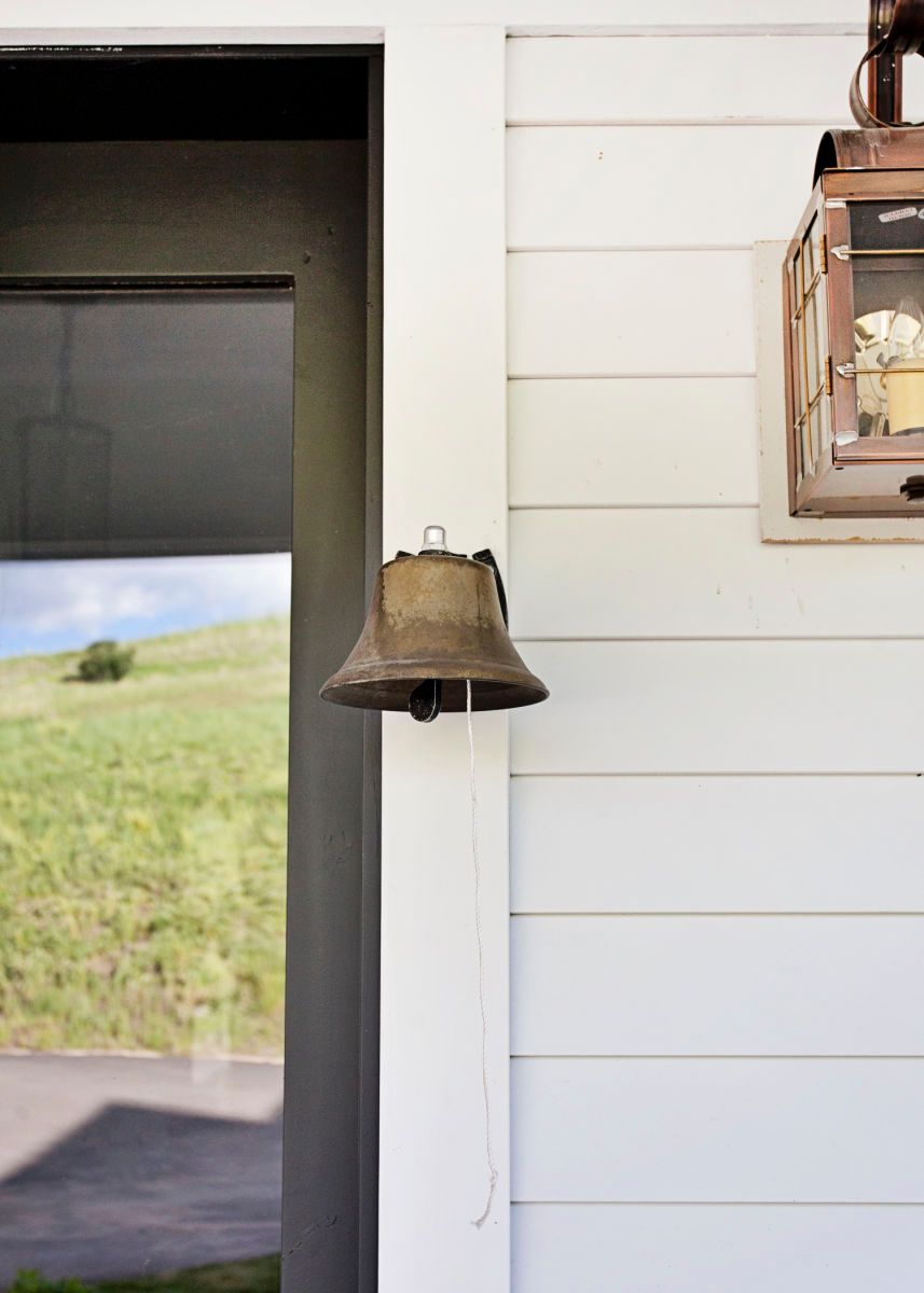 1bell.jpg