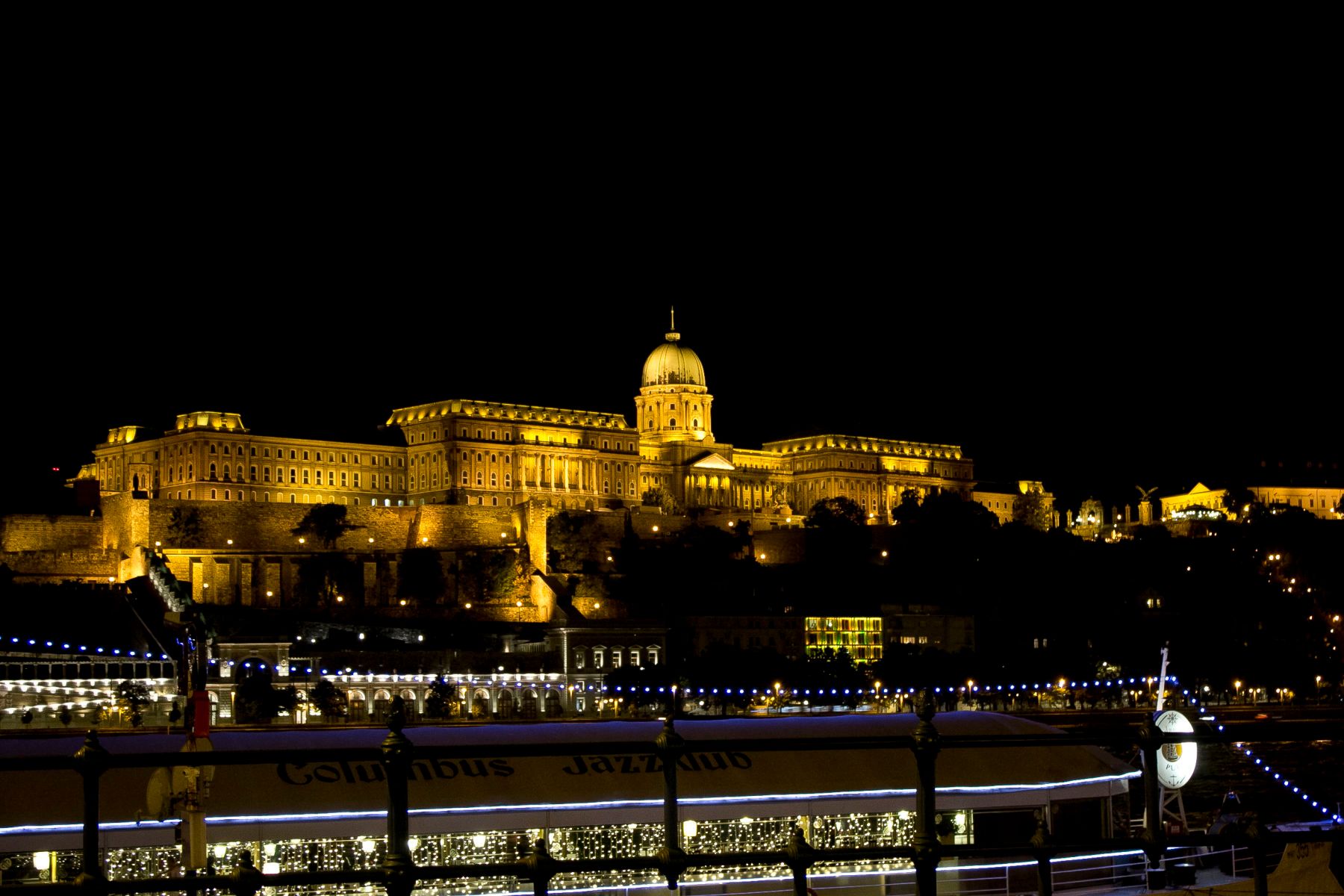 1budapest_night.jpg