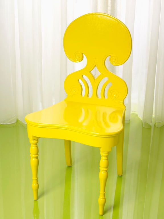 1yellow_chair.jpg