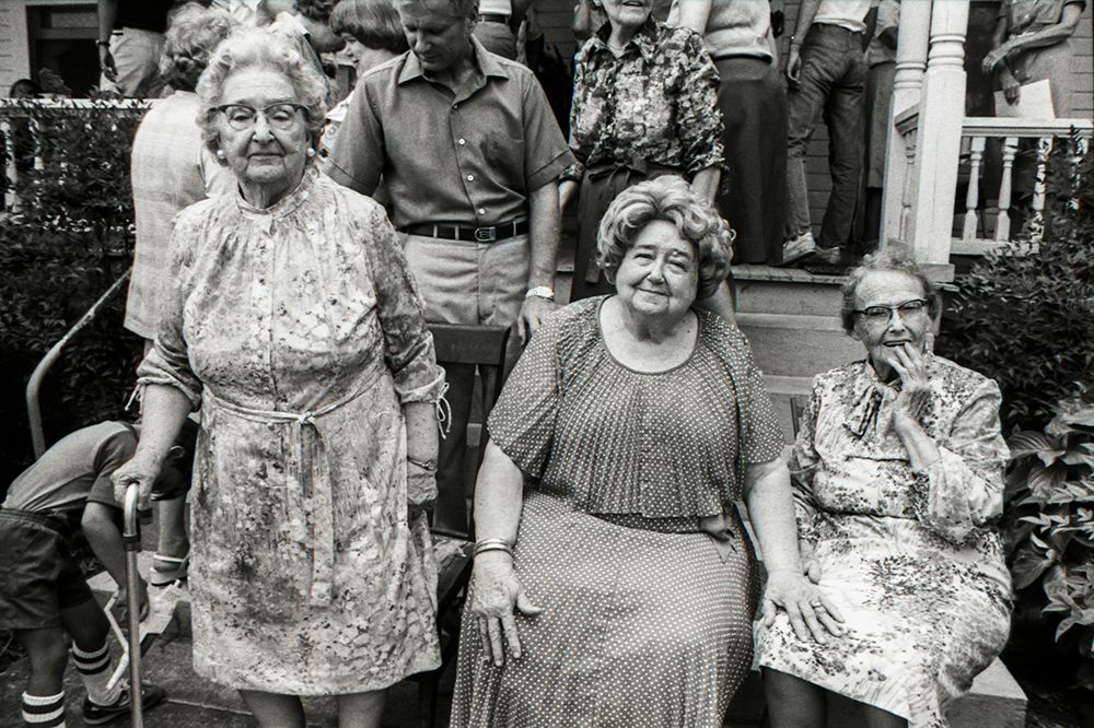 Sisters, Family Reunion, Gay, GA., 1980