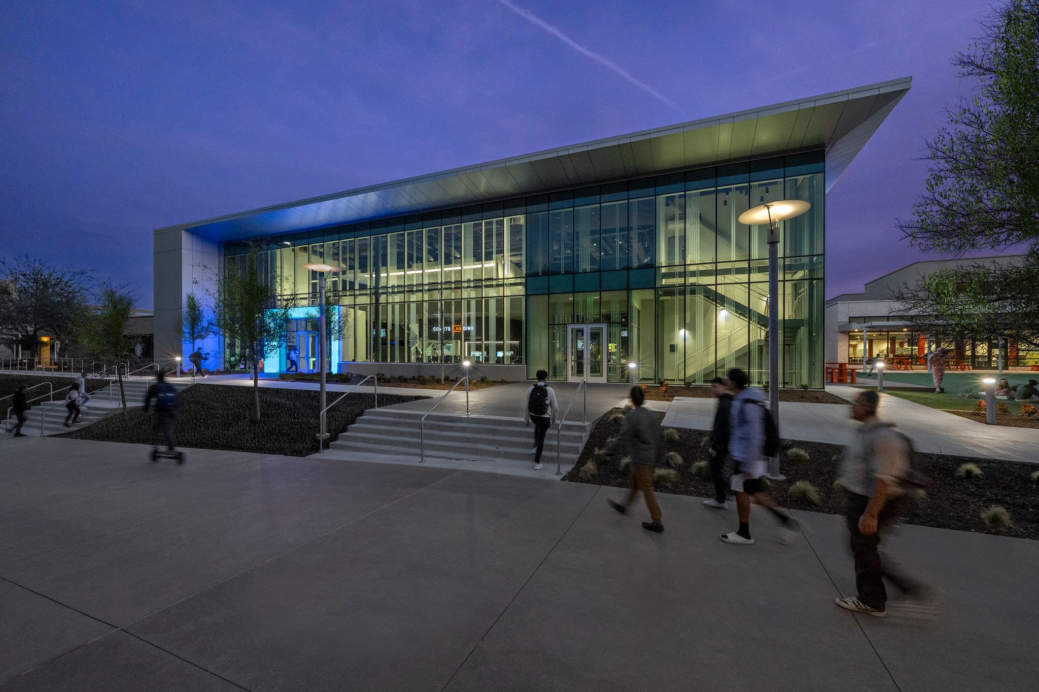 Comets LANding Esports Facility UTD