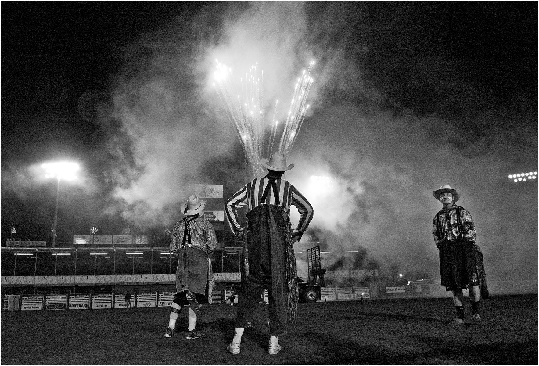 1rodeo_clown_fireworks_crop_2466_.jpg