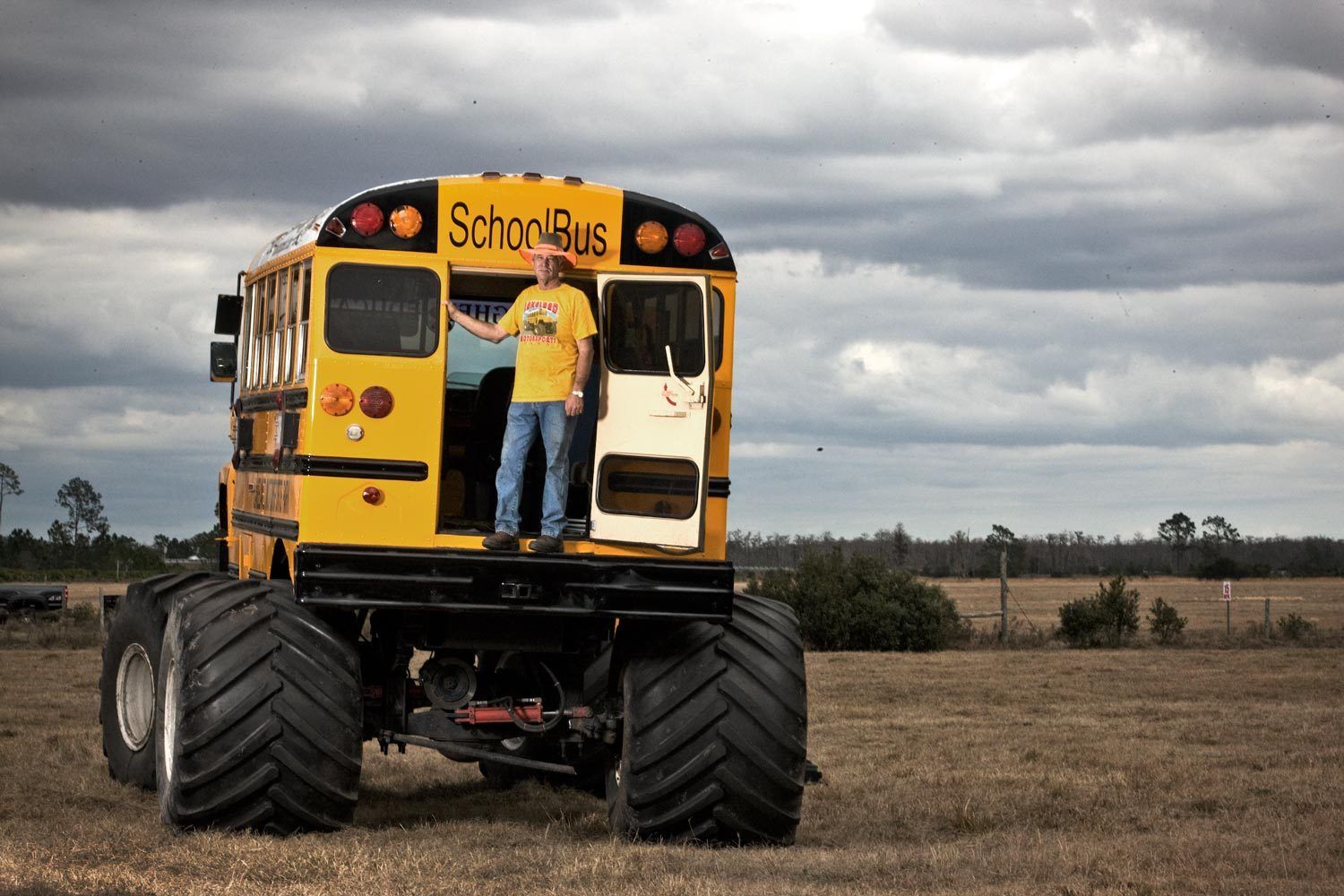 Muddigras Bus Monster Truck Mud Fest Photography