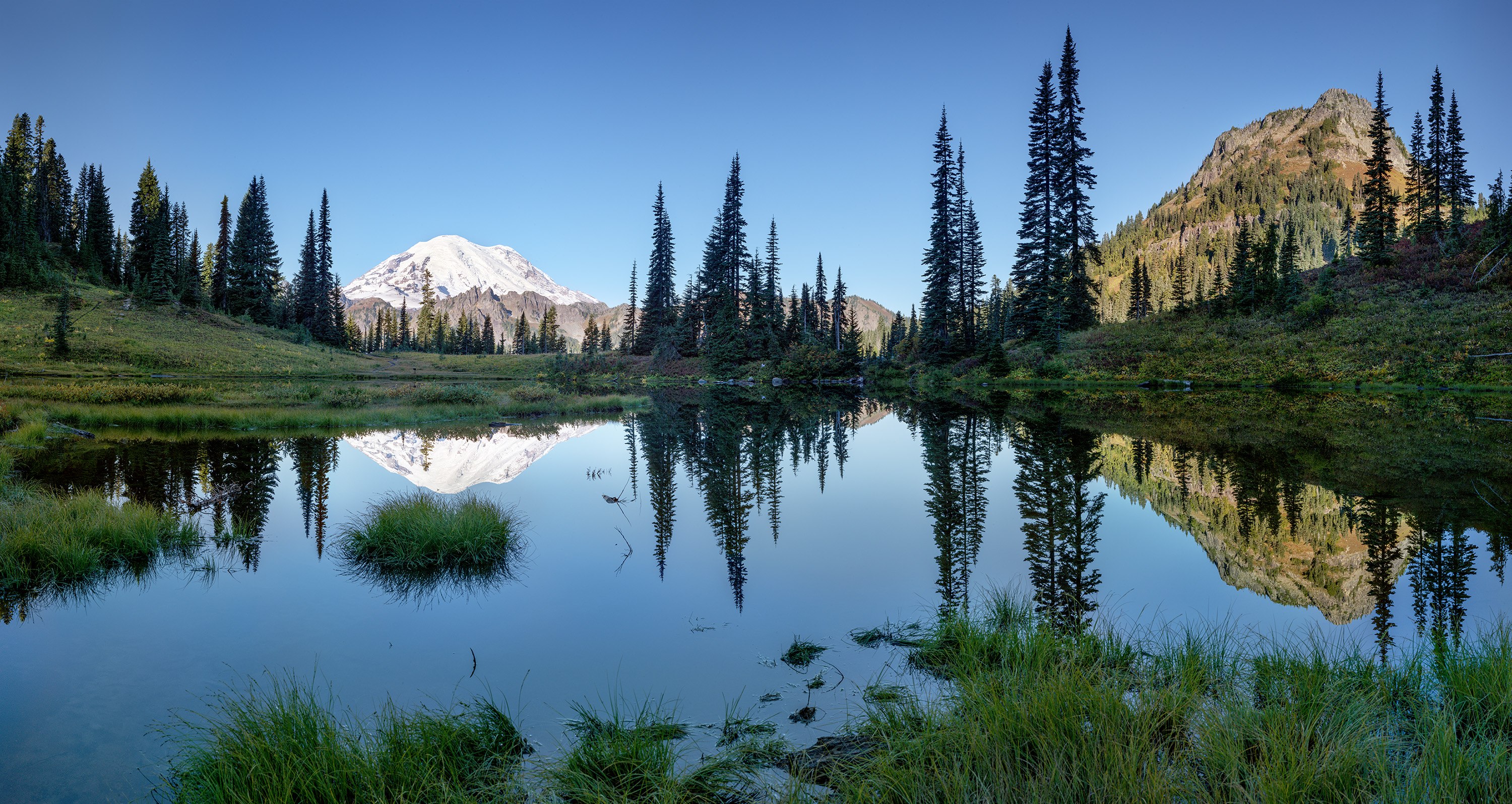 123. Dawn, Little Tipsoo Lake, Mt. Rainier and Yakima Peak, Washington 8.25.2025.jpg