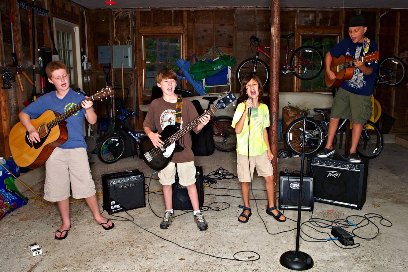 Max_72 dpi NEW for WEB_-2.jpg