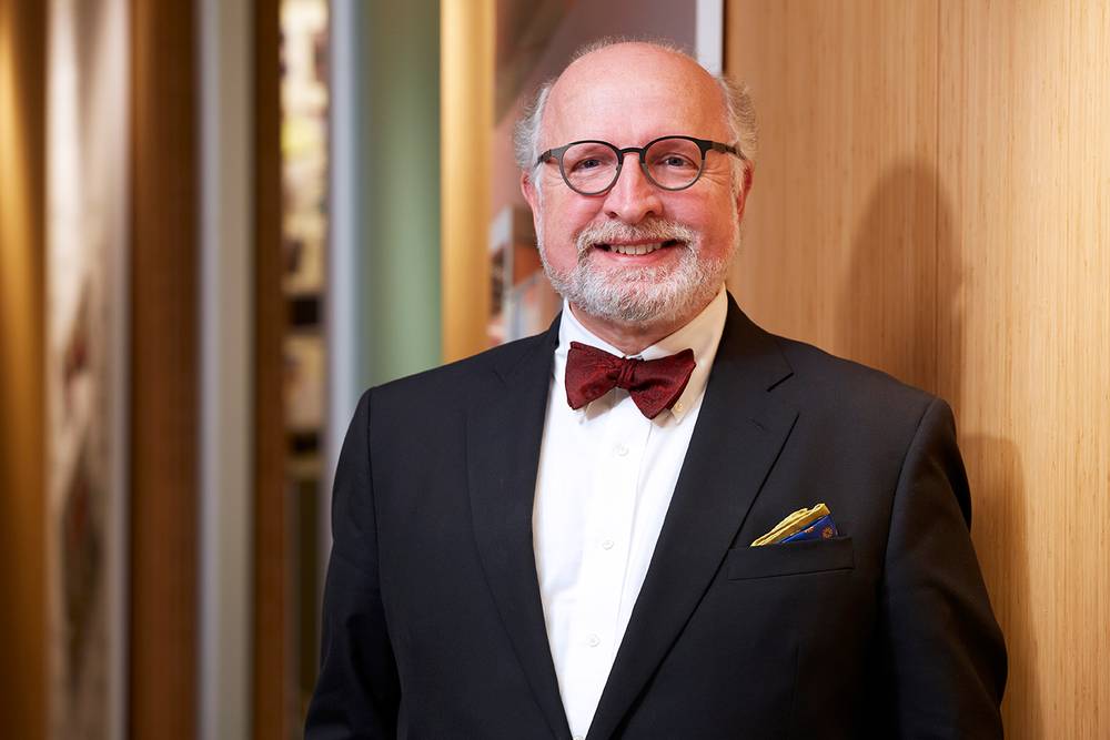 Mike Davis_47982_72 dpi.jpg