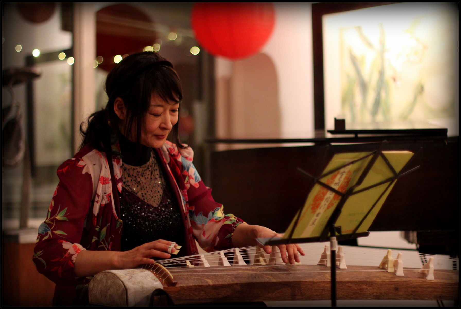 1naomi_wilson_plays_the_koto.jpg