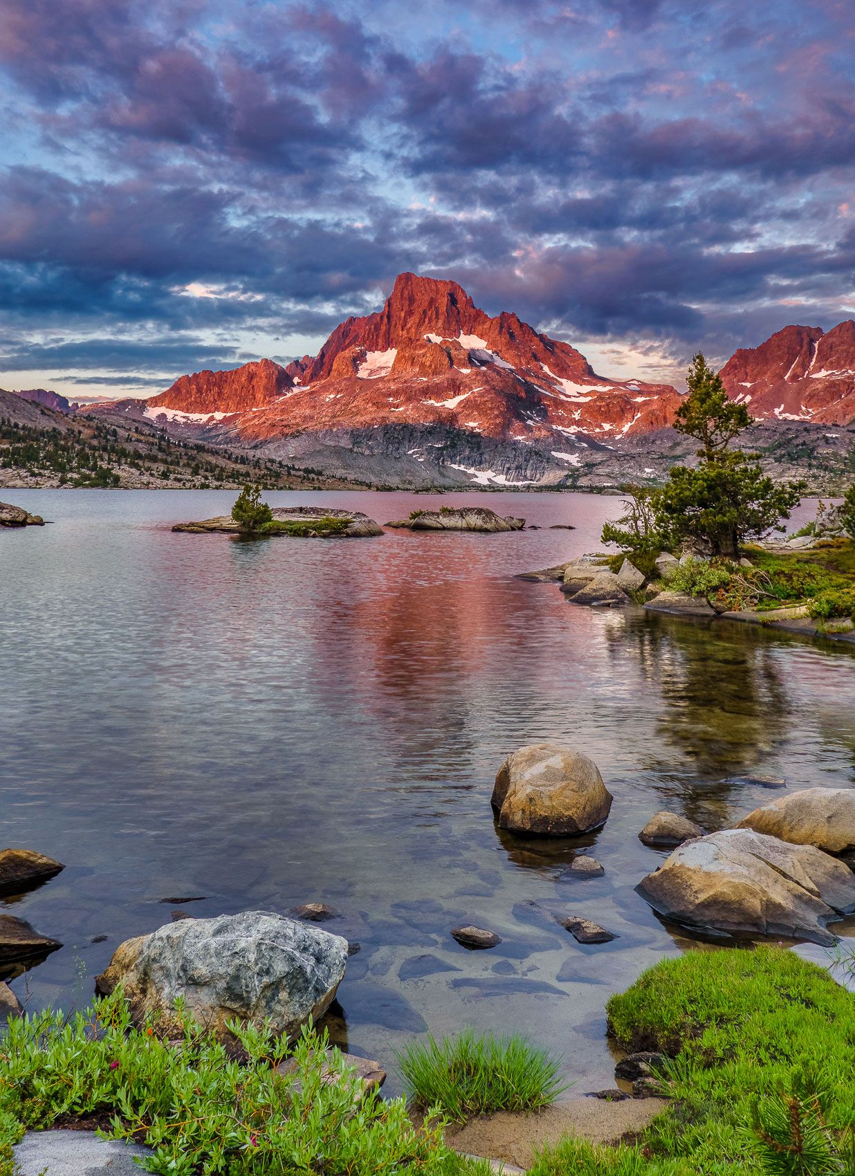 Stormy sunrise over Banner Mountain