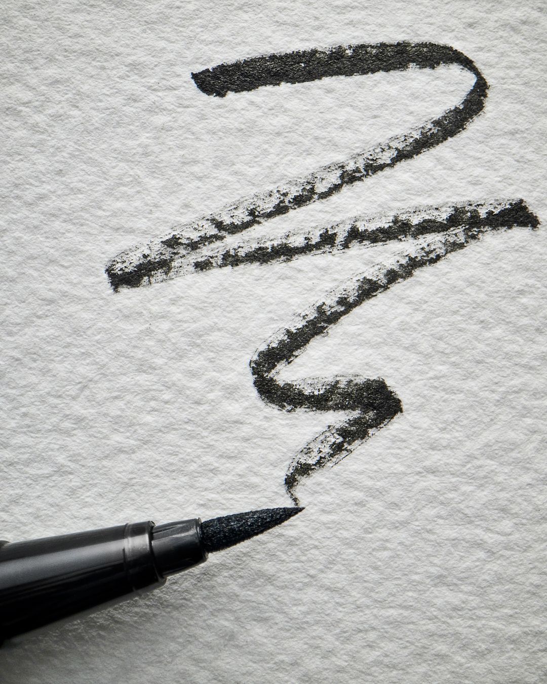 EYE_LINER.jpg