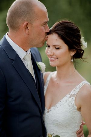 sydney makeup artist bride Laura