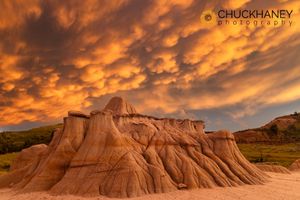 Mammatus Clouds over Badlands formations as Thunderstorm Rolls Throught at Sunset in Theodore Roosevelt National Park, North Dakota, USA TR-Badlands-Storm_050-567.jpg