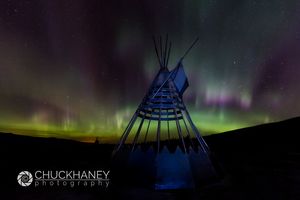 Aurora-borealis-Tipi_005-437.jpg