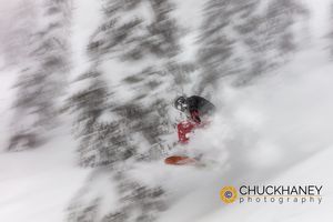 Ben-Snowboard-Pow_026-blur-410.jpg