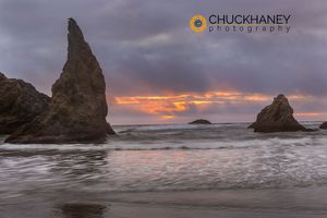 The Whizards Hat formation at Bandon Beach in bandon, Oregon, USA 1bandon_sunset_copy.jpg