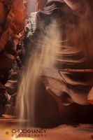 Sunbeam in Upper Antelope Canyon near Page, Arizona, USA Antelope-Canyon_065-455.jpg