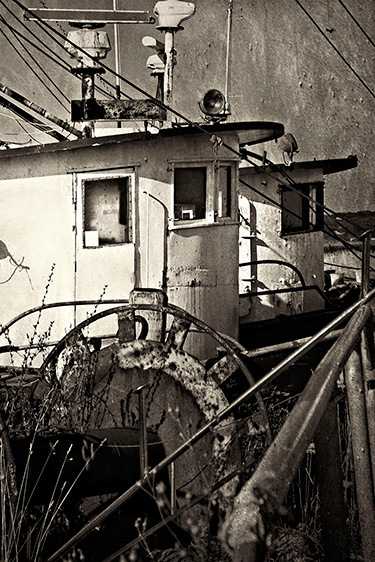 Era's End-Rafted at the Dock