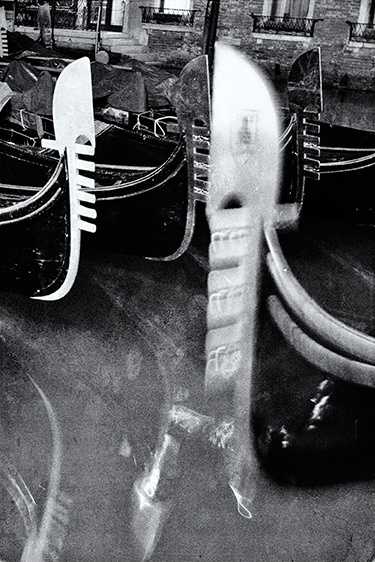 Gondolas in Motion, Venice 2006