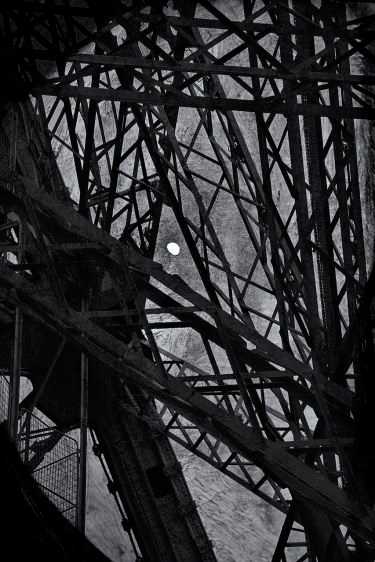 Eiffel's Geometry, Paris