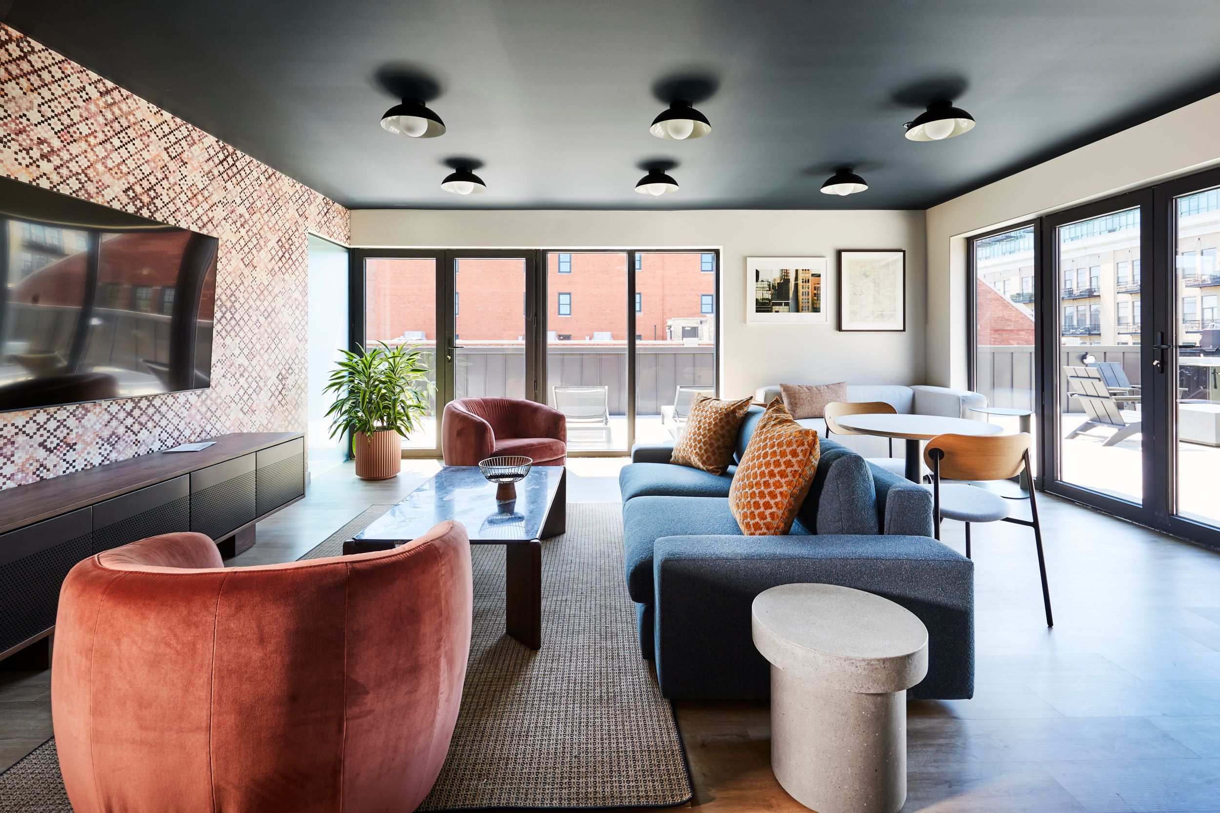14_ZSDxAleksEva_Lounge_C (1).jpg