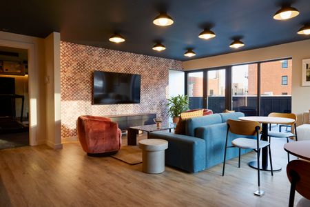 13_ZSDxAleksEva_Lounge_B.jpg