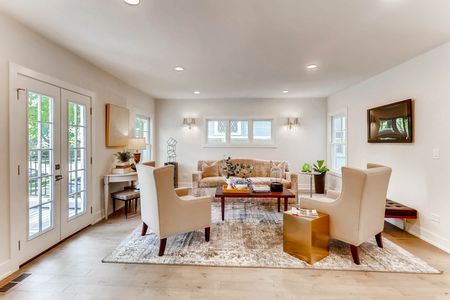 321 Hamilton St Evanston IL-print-005-28-Living Room-2700x1800-300dpi.jpg