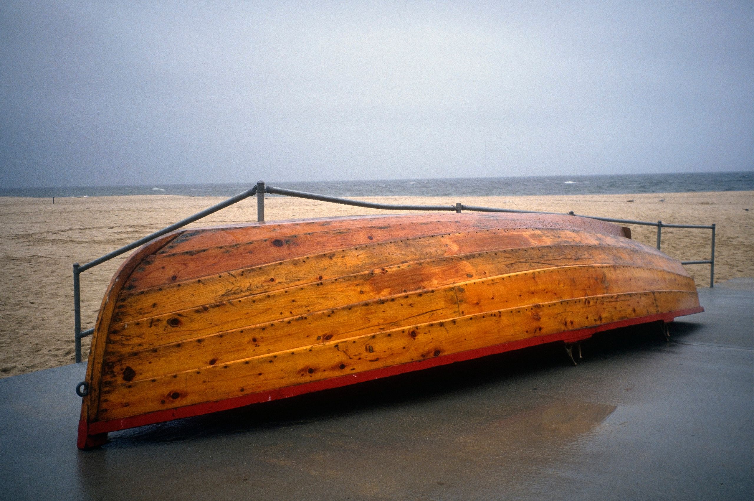 Boat on beach f.jpg
