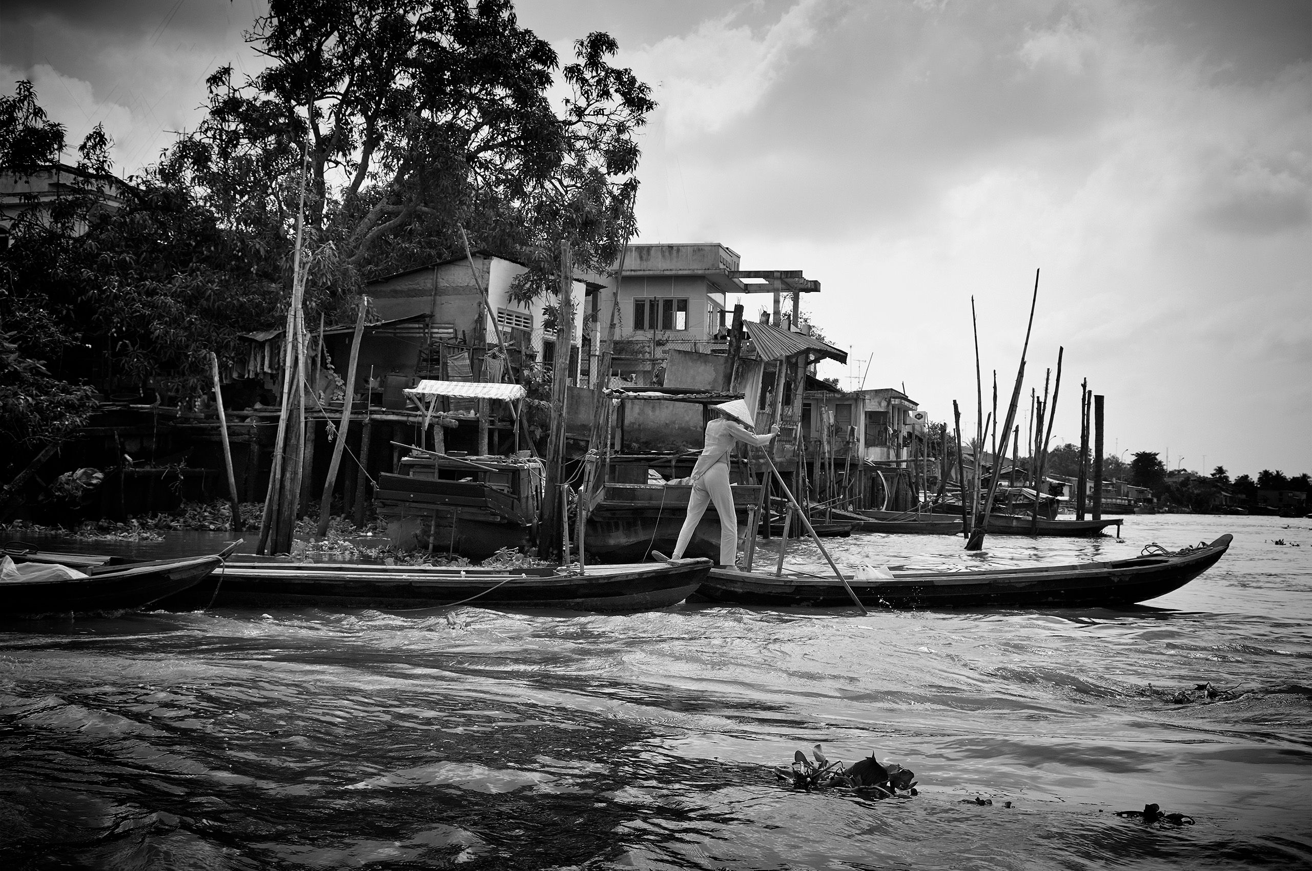 Rowing Mekong_B7A8712f4BW.jpg