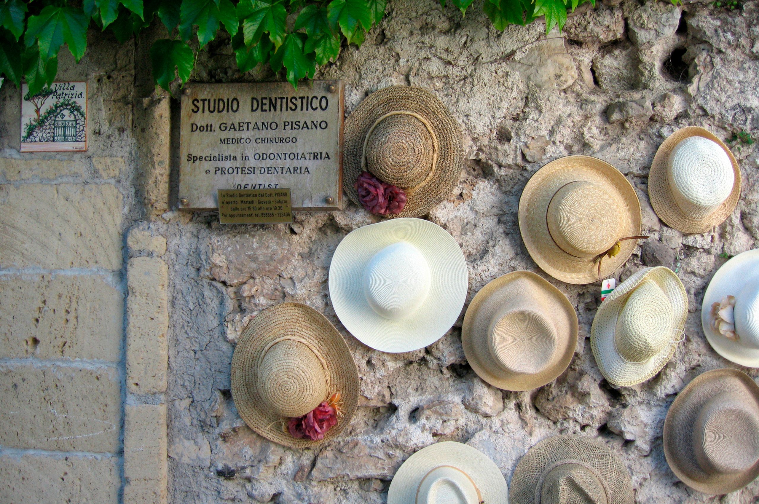 Positano hats wall_2017.jpg