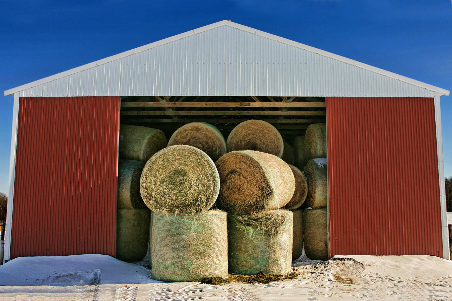 1barn_spread_15x25