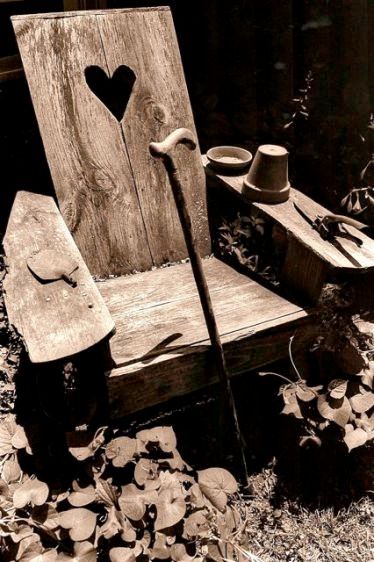 garden chair, willow, ny, 2011