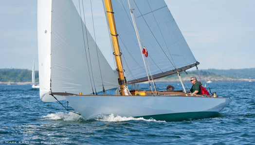 Cara Mia Herreshoff NY30 at the Corinthian Classic