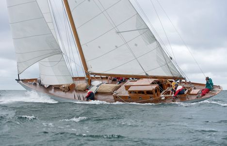 The Classic Yacht The Blue Peter Racing at the Vineyard Cup 2016