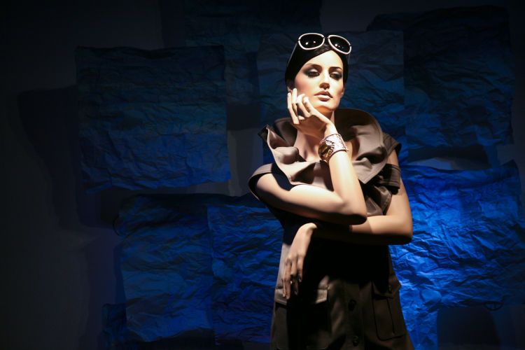 Blue Mannequin-paolophoto.com/mannequin/photo.jpg