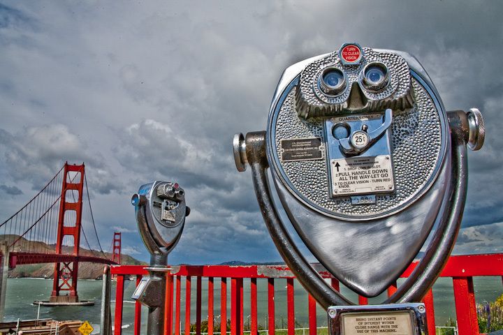 Golden Gate Viewer-paolophoto.com/goldengate/sanfrancisco/bridge/art-photo.jpg