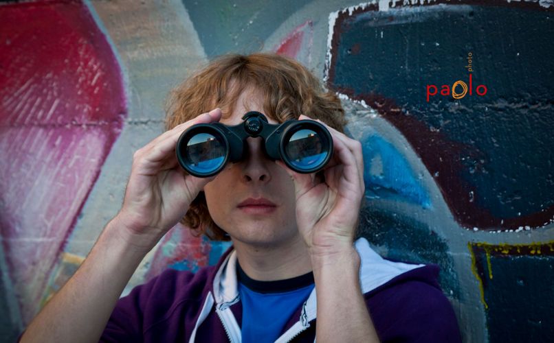Watching You-paolophoto.com/glasses/field/binoculars-photo.jpg