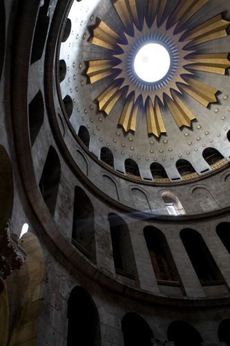 Church of the Holy Sepulchre, home of Christs Tomb. jerusalem, Israel. 1christs_tomb_jerusalem_israel.jpg