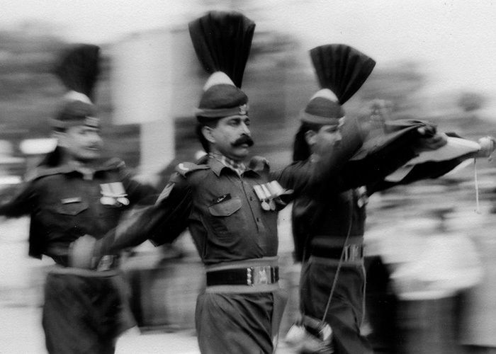 Guards performing the closing of the border ceremony at the Lahore gates, Pakistan. 1pakistan_lahore_border_19.jpg