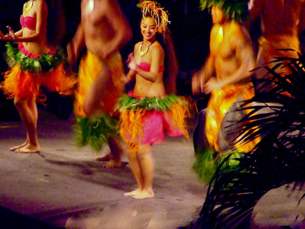 Hawaii dance.jpg