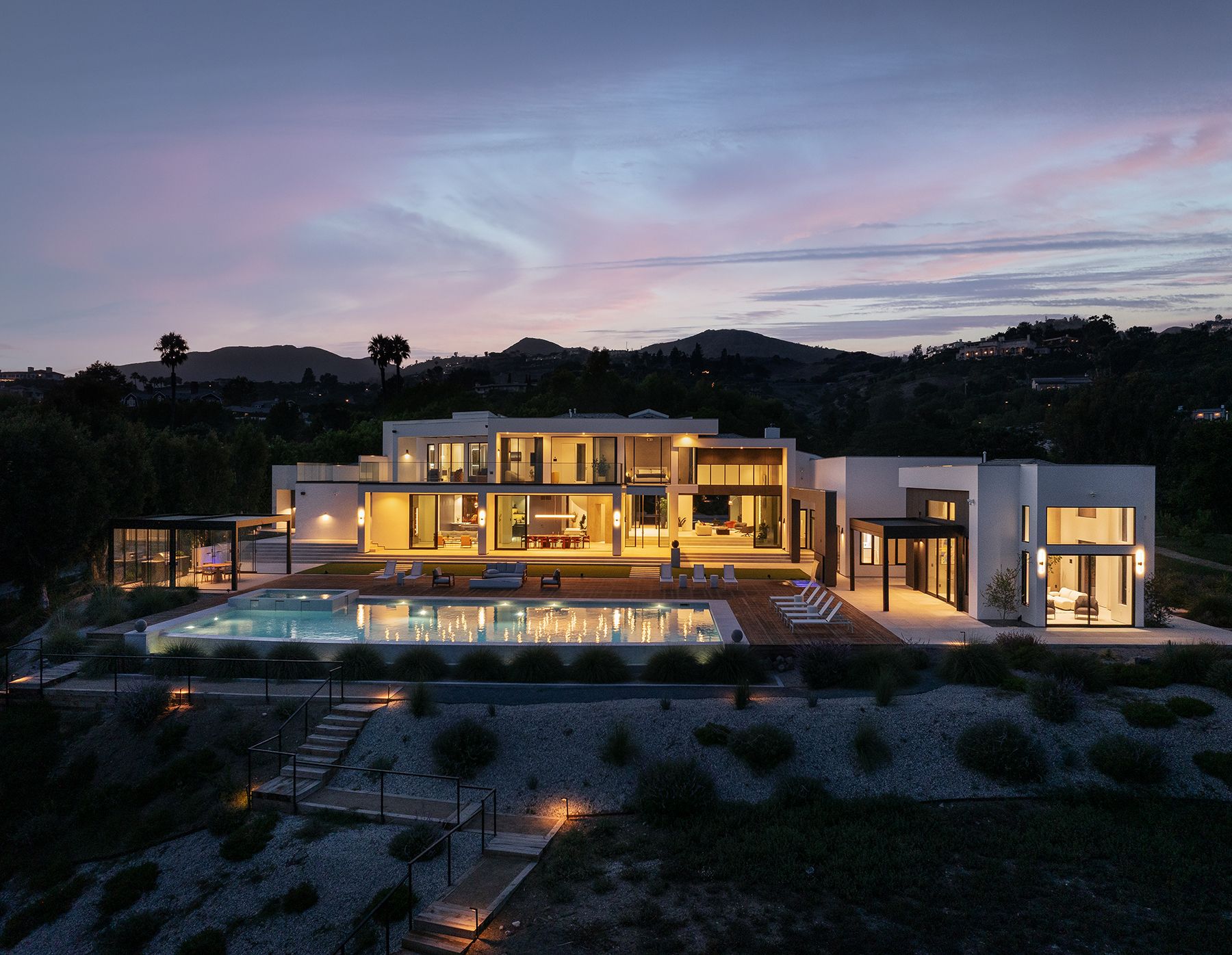 27715 PCH-57 web.jpg